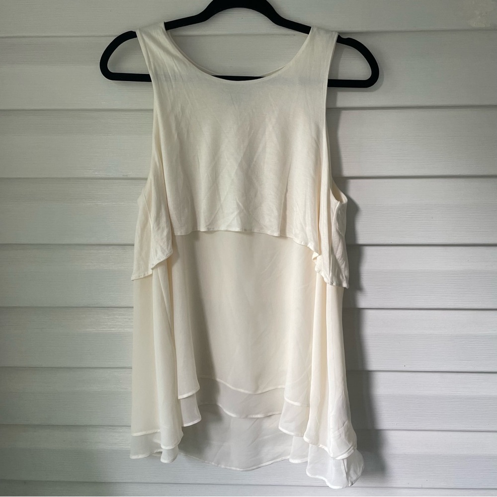 Banana Republic | NWT Tiered Ruffle Top
